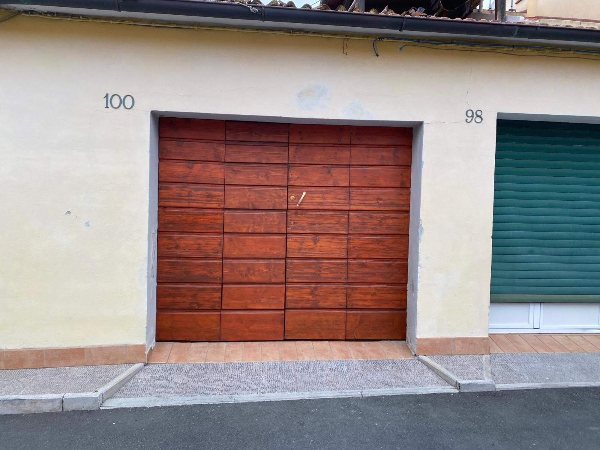 8+8 Appartamento Con Garage Livorno Luaran gambar